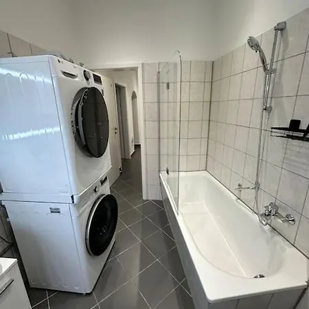 Uniklinikum Und Messe Essen, Netflix, Wlan Apartment Essen