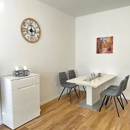 Uniklinikum Und Messe Essen, Netflix, Wlan Lägenhet *